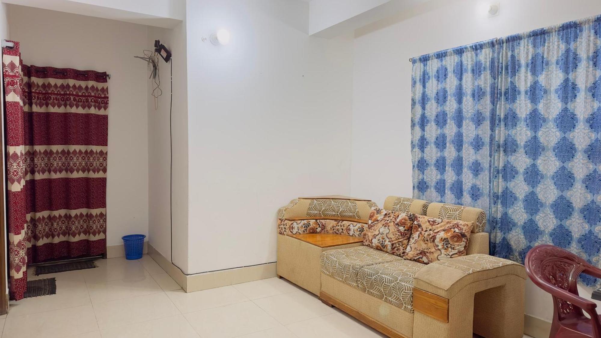 Mohammadia Restaurant & Guest House Near United Hospital ธากา ภายนอก รูปภาพ