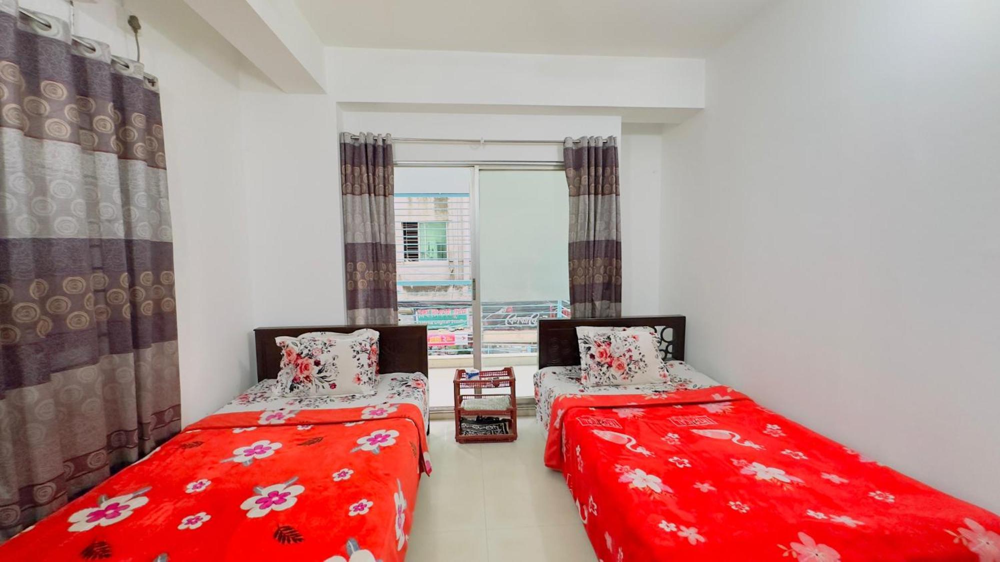 Mohammadia Restaurant & Guest House Near United Hospital ธากา ภายนอก รูปภาพ