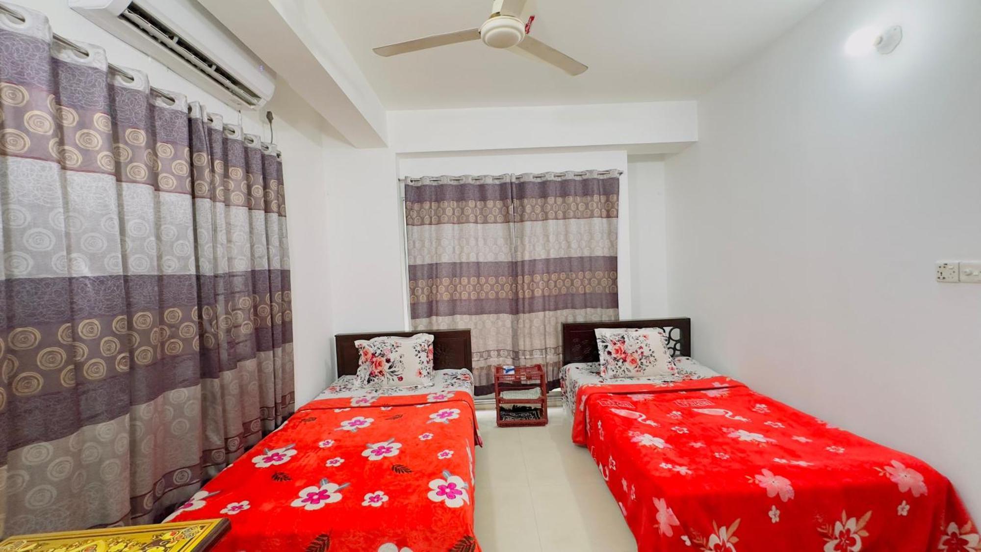 Mohammadia Restaurant & Guest House Near United Hospital ธากา ภายนอก รูปภาพ