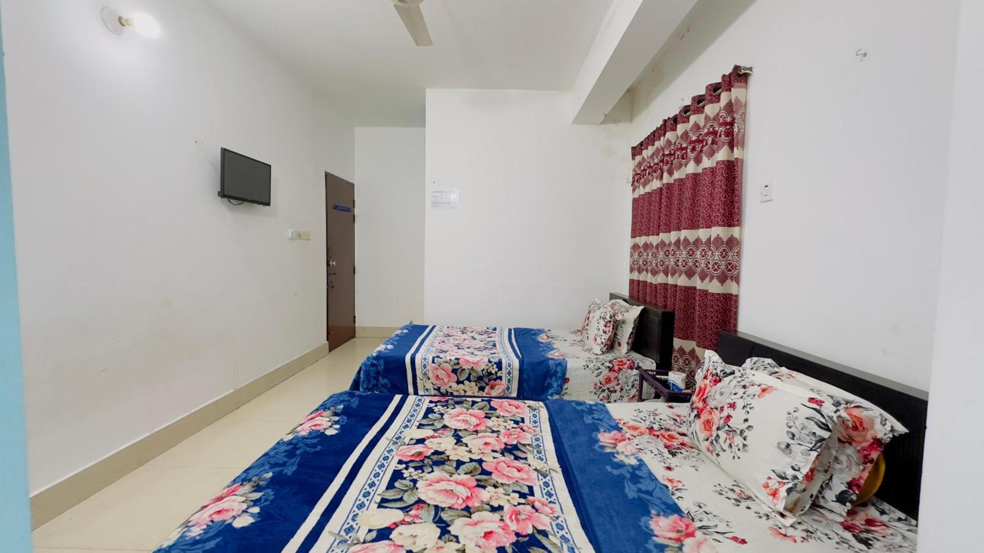 Mohammadia Restaurant & Guest House Near United Hospital ธากา ภายนอก รูปภาพ