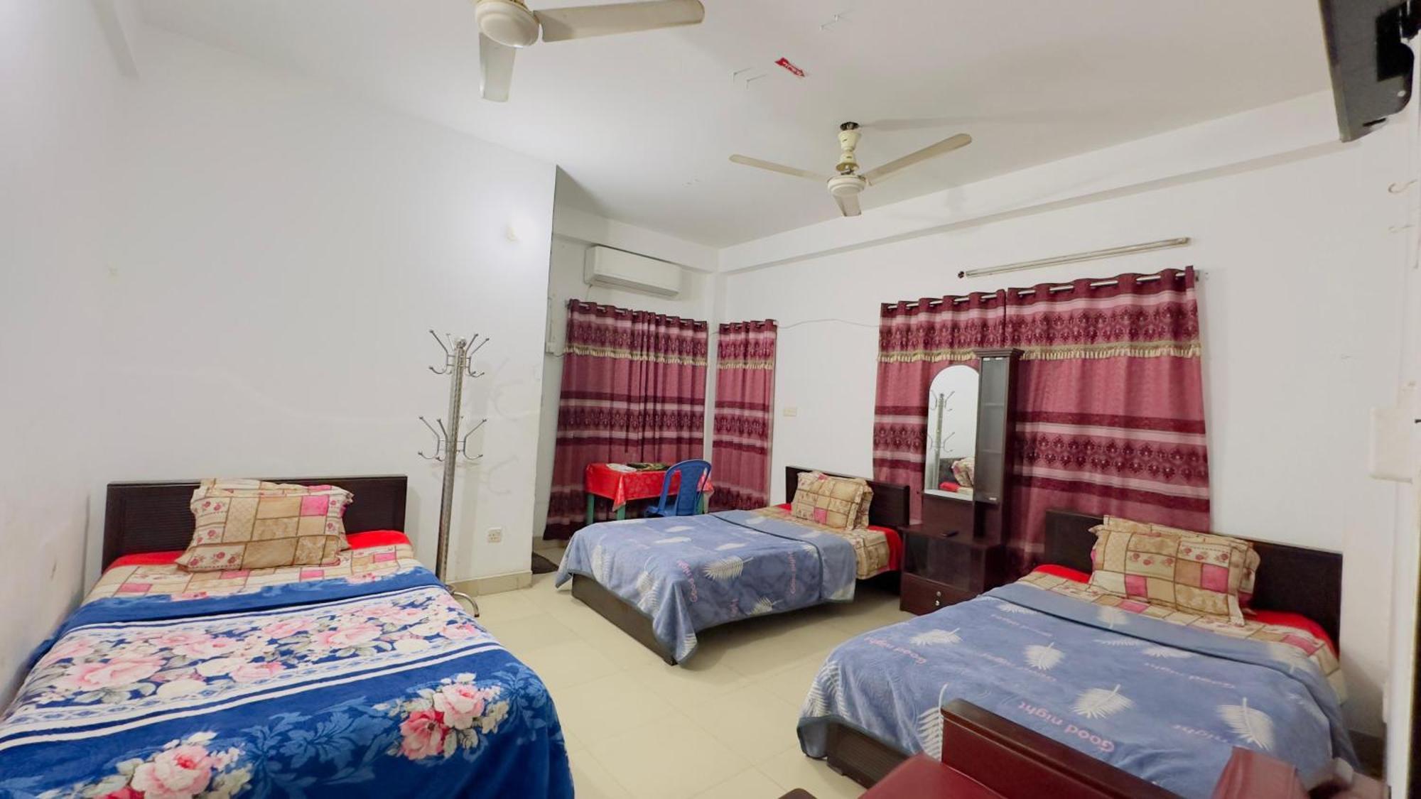 Mohammadia Restaurant & Guest House Near United Hospital ธากา ภายนอก รูปภาพ